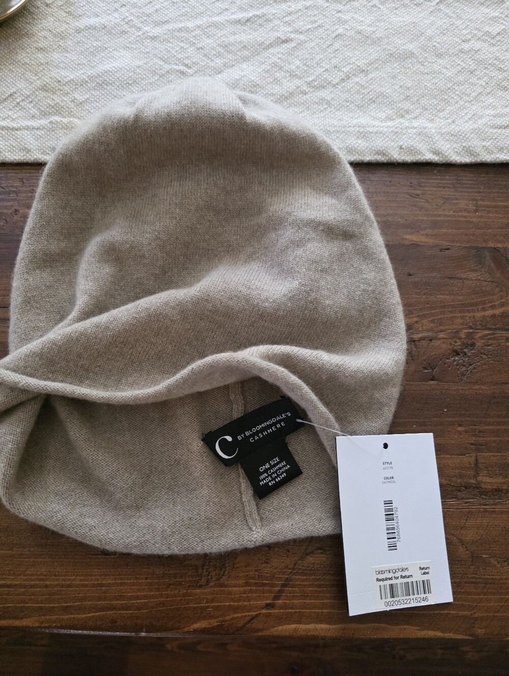C by Bloomingdale's Cashmere Beanie - Oatmeal New With Tags